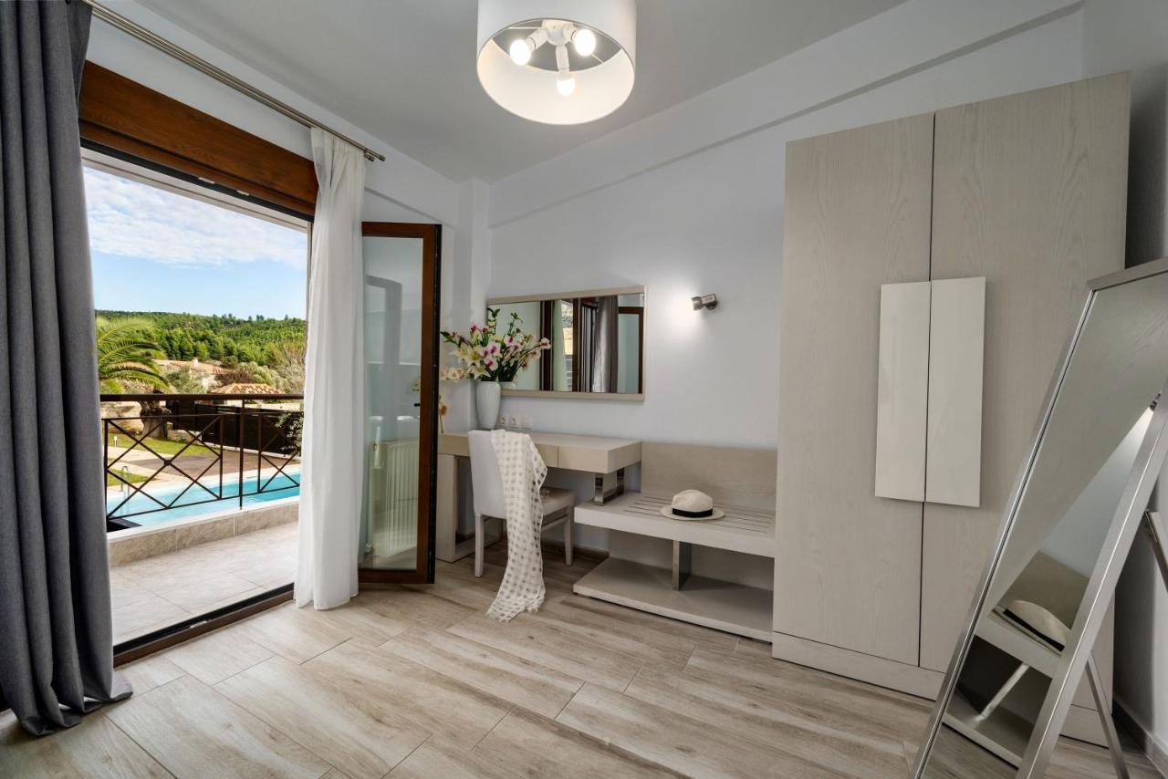 Palmrise Luxury Villas By Travel Pro Services - Nea Skioni Halkidiki Esterno foto